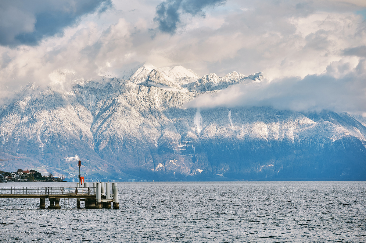 Winter landscape of lake Geneva or Lac Leman, Switzerland