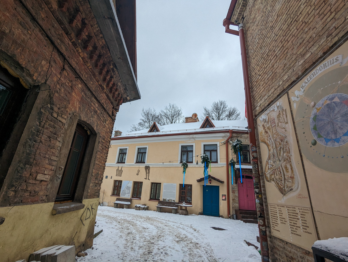 Snowy streets Vilnius