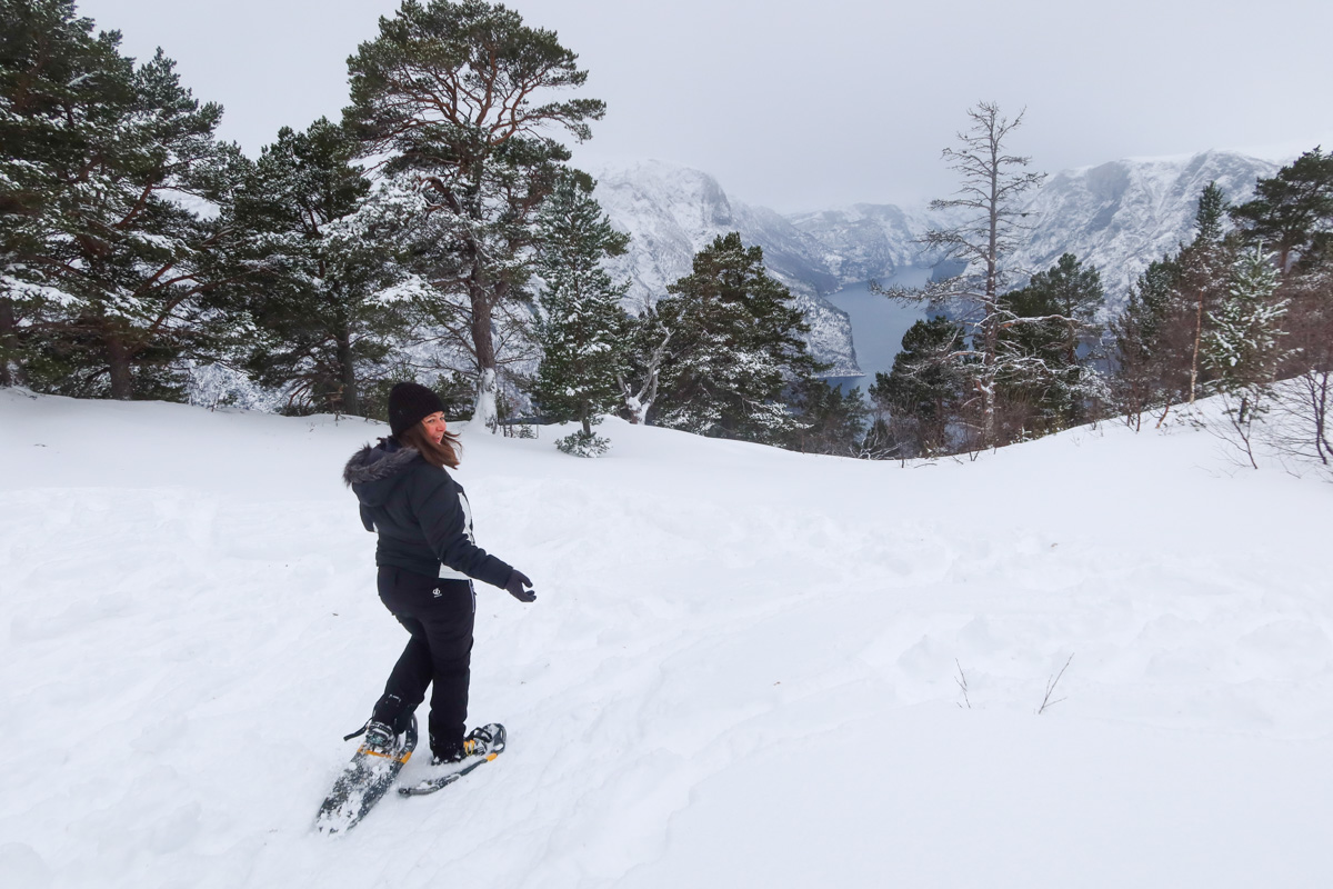 Snowshoeing in Flam